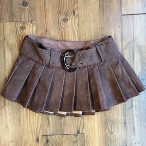 SOLD!!Fashion Nova faux leather Pleated Mini Skirt with Belt Sz M